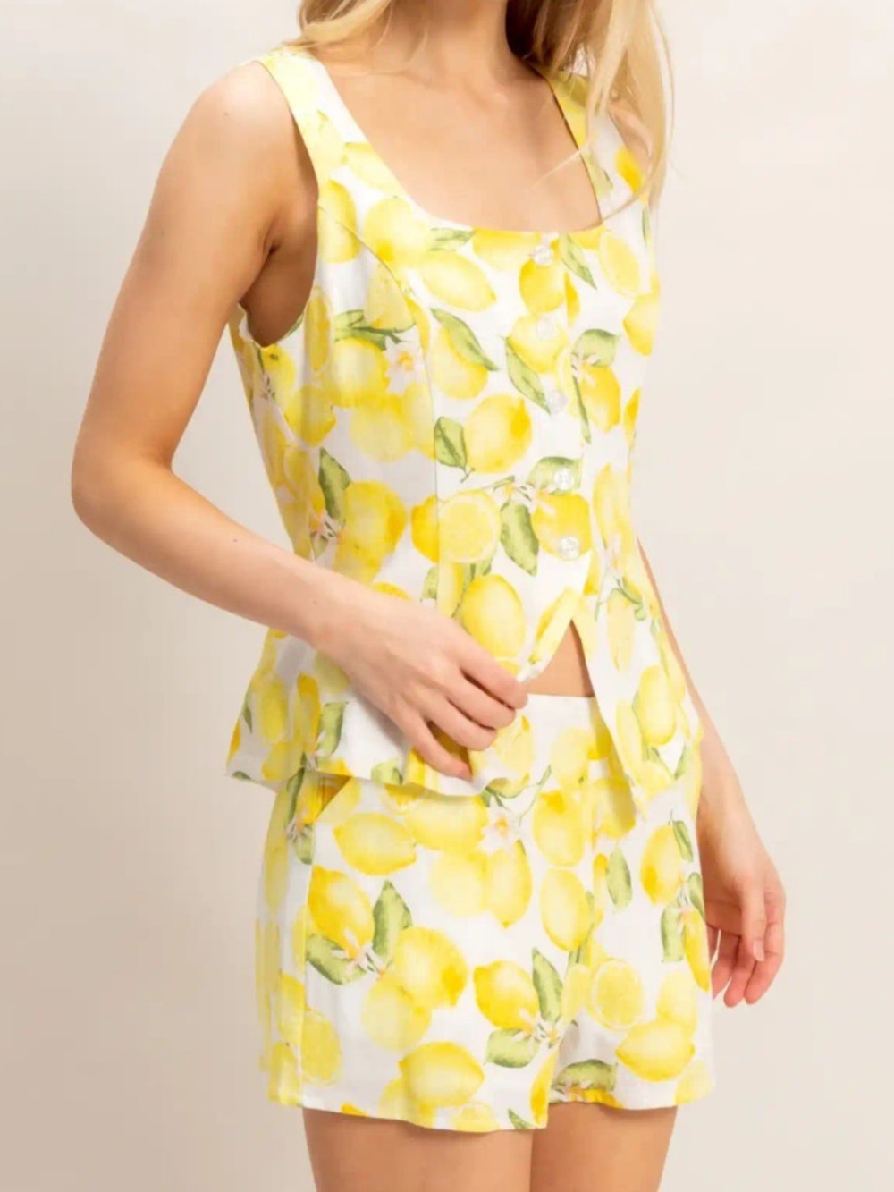 Hyfve Lemon Print Button-Down Vest & Shorts Set – Size Large – NWT 🍋